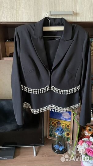 Костюм женский