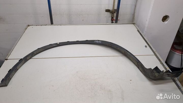 Молдинг крыла правое переднее Ford Escape
