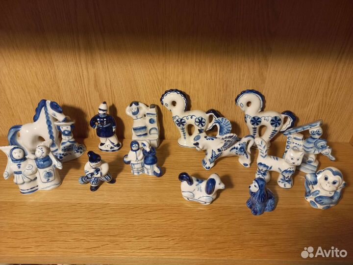 Статуэтка фарфор гжель