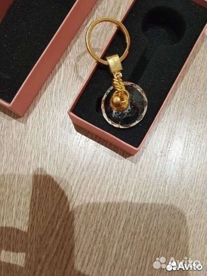 Брелок кристалл телец новый в коробке