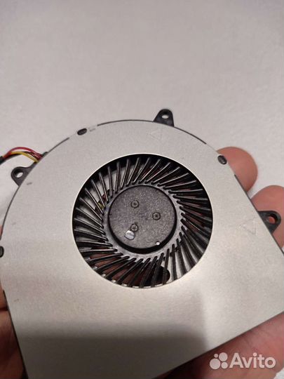 Кулер для ноутбука вентилятор