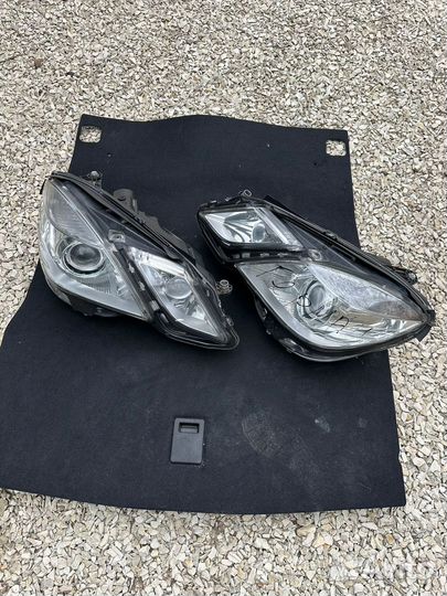 Фара левая правая Mercedes W212