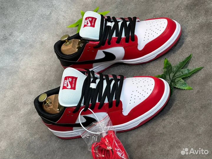 Nike SB Dunk air low 1 бело-красные разм. 41