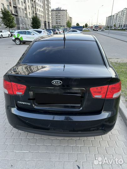 Kia Cerato 1.6 МТ, 2010, битый, 340 000 км