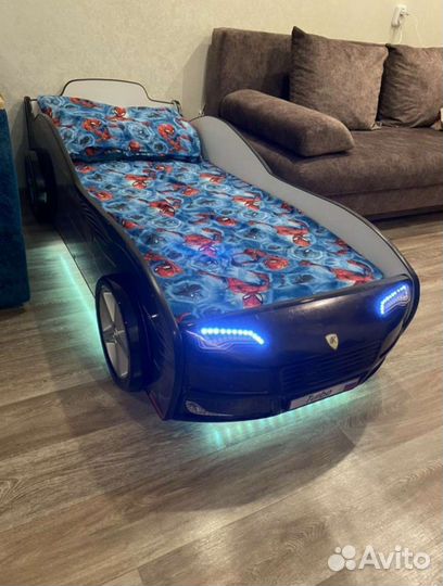 Кровать машинка