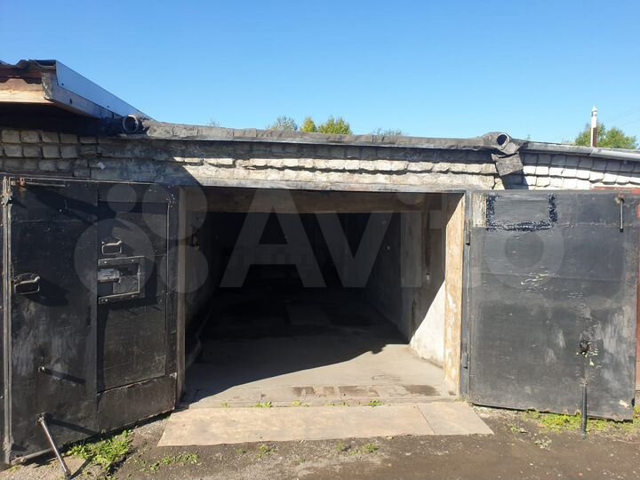 Гараж, > 30 м²