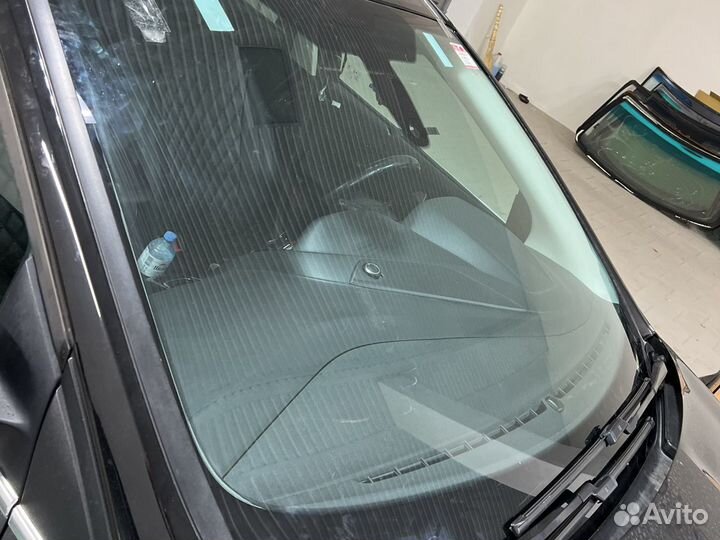 Лобовые стекла Форд-3 с обогревом+установка