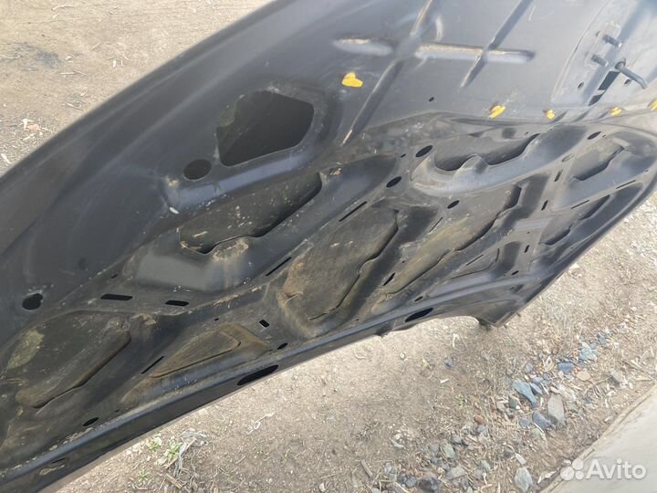 Капот лада Веста