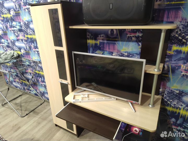 Продам компьютерный стол бу