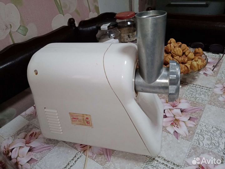 Мясорубка электрическая бу