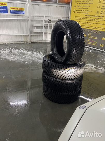 Goodyear UltraGrip Ice Arctic SUV 285/65 R17