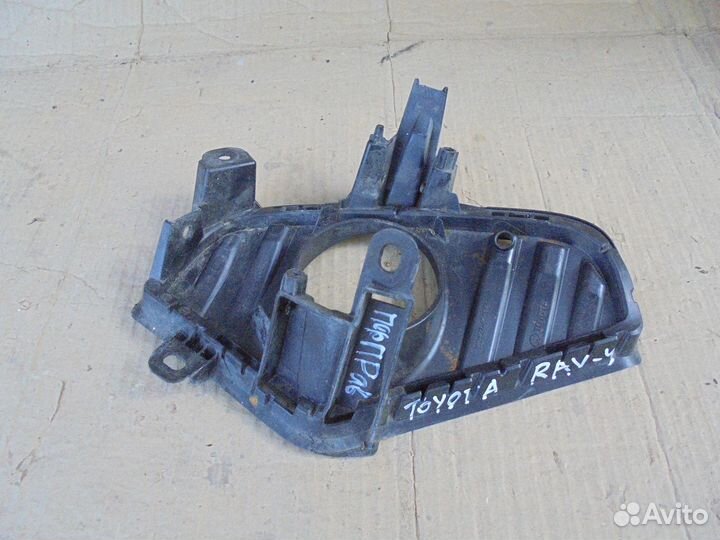 Накладка птф правая Toyota RAV 4 50 кузов 2019-нв