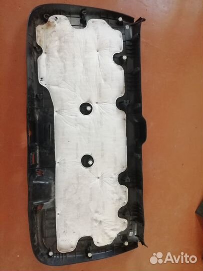 Обшивка двери багажника hyundai palisad