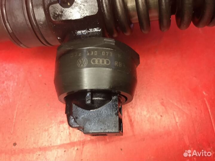 Форсунка дизельная 5.0 TDI VW Touareg / Phaeton
