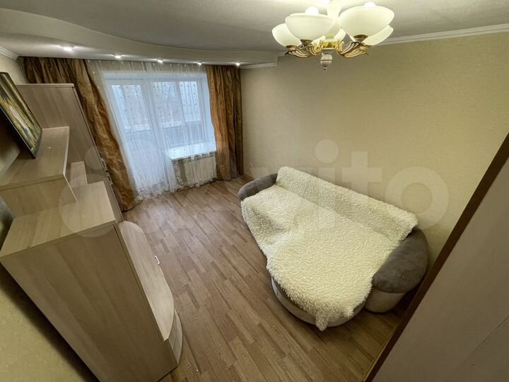 2-к. квартира, 40 м², 3/9 эт.