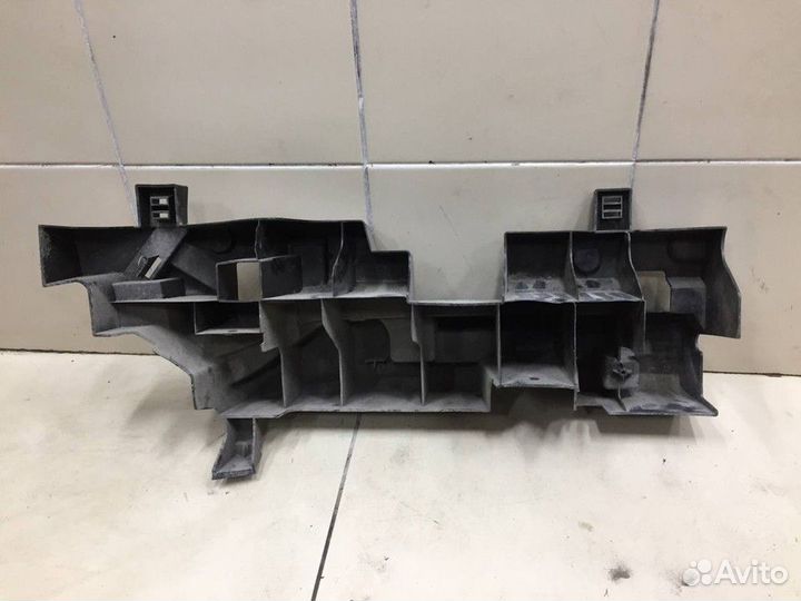 Наполнитель заднего бампера правый (Абсорбер)