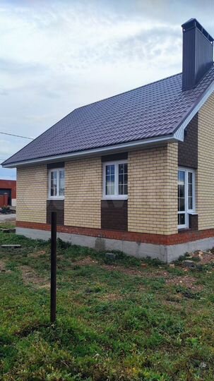 Коттедж 100 м² на участке 8 сот.