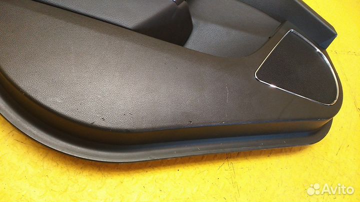 Обшивка двери передней левой Astra J