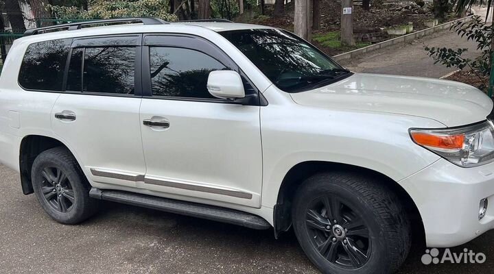 Дефлекторы окон Toyota Land Cruiser 200