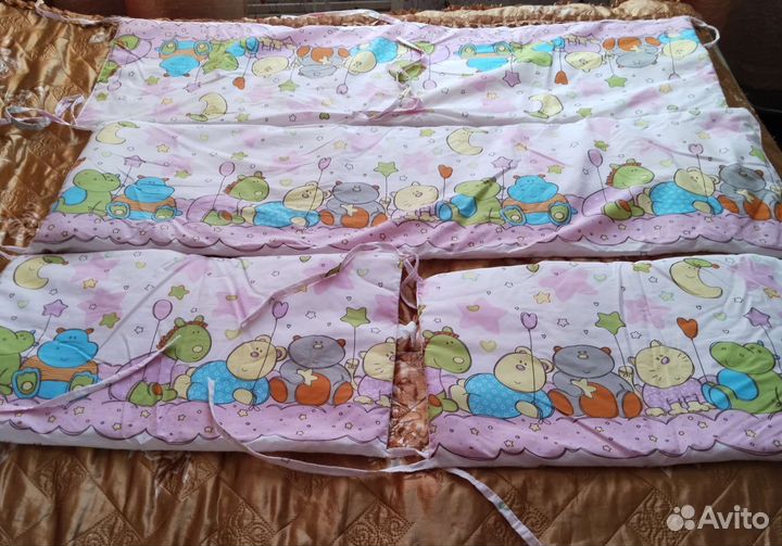 Бортики в кроватку