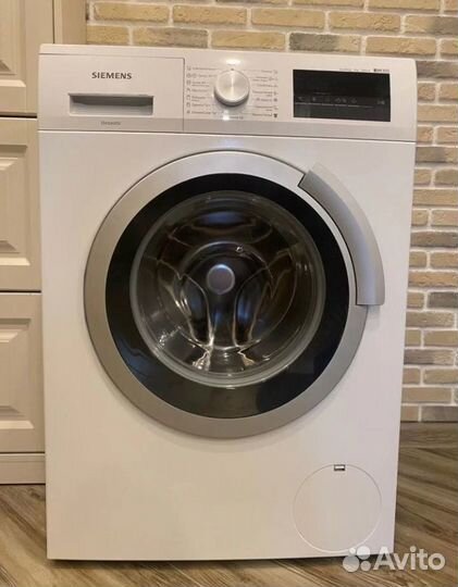 Стиральная машина на 7кг Siemens iQ500 WS 12L247