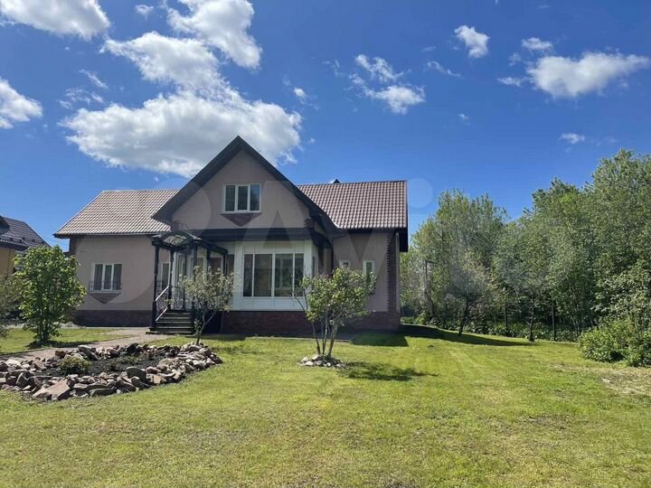 Дом 238 м² на участке 10 сот.