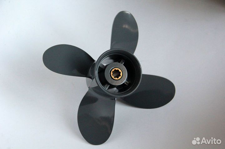 Винт Хонда 9.9 - 20 л.с. шаг 10