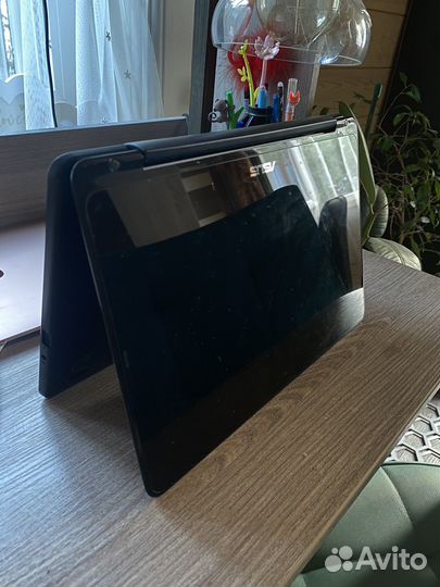 Asus ноутбук- планшет T200S