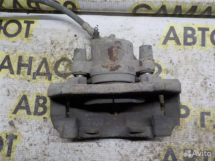 Суппорт передний левый Ford Focus II 2005-2011