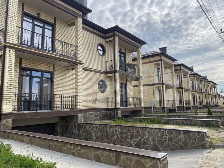 Таунхаус 109,5 м² на участке 6,5 сот.