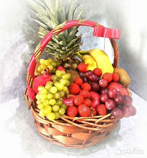 Букеты из фруктов,фруктовые корзины