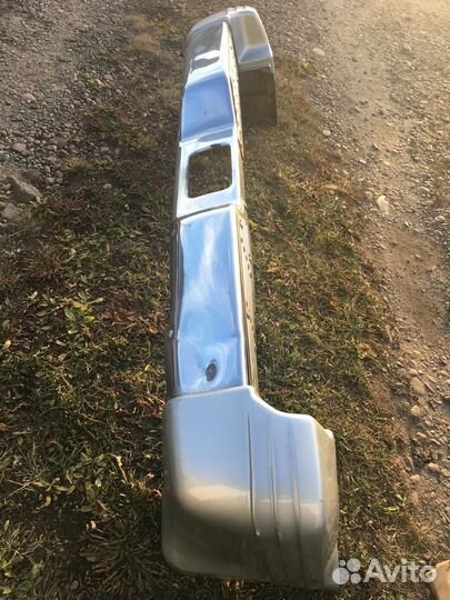 Бампер Mitsubishi Pajero 2