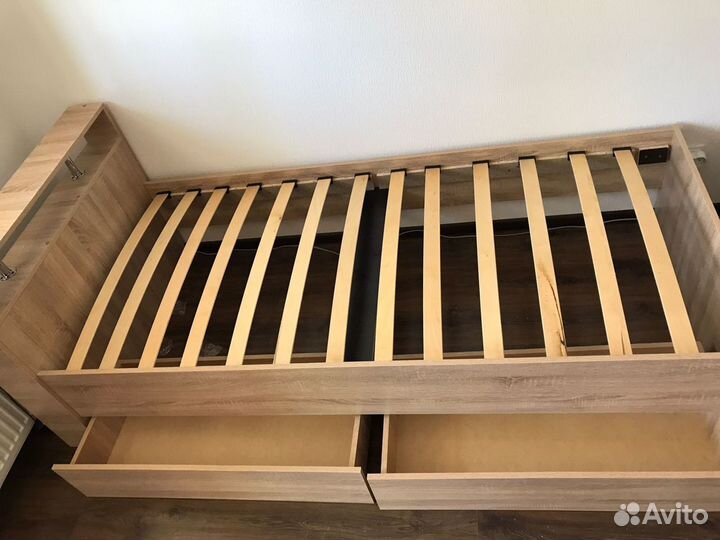 Кровать односпальная