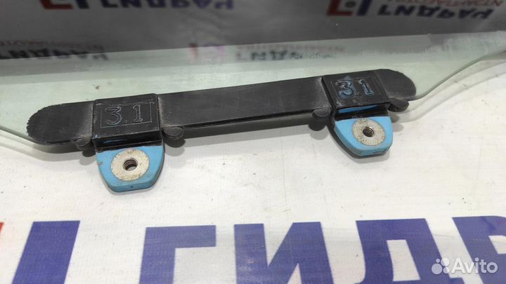 Стекло двери задней левой Honda Civic 5D 73450-SMG