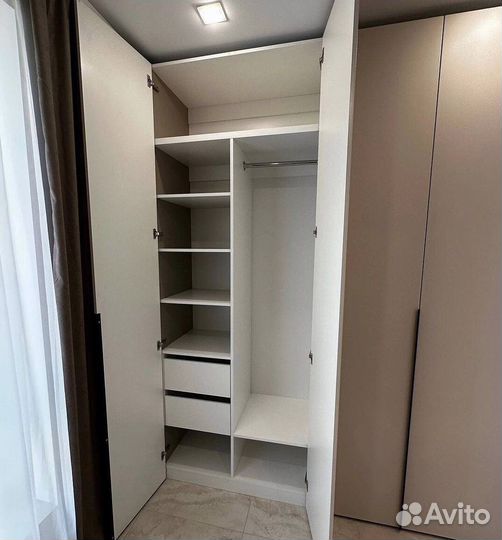 Шкаф распашной с фрезеровкой