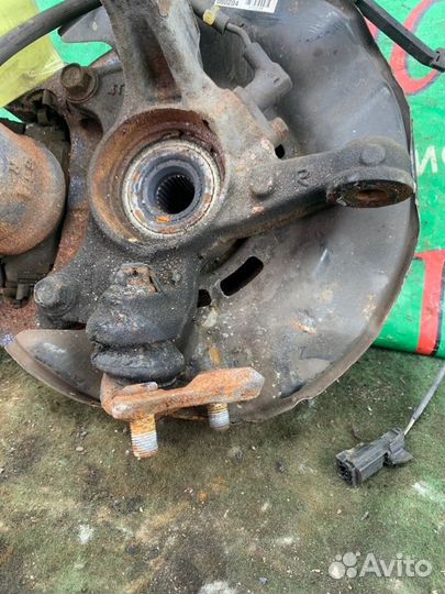 Ступица передняя правая Toyota Allion ZRT261