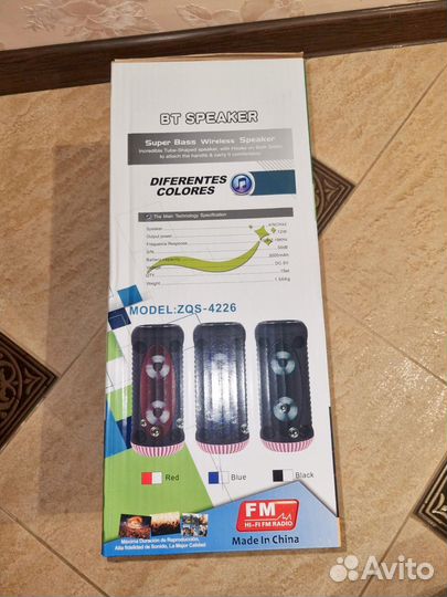 Блютуз колонка с радио