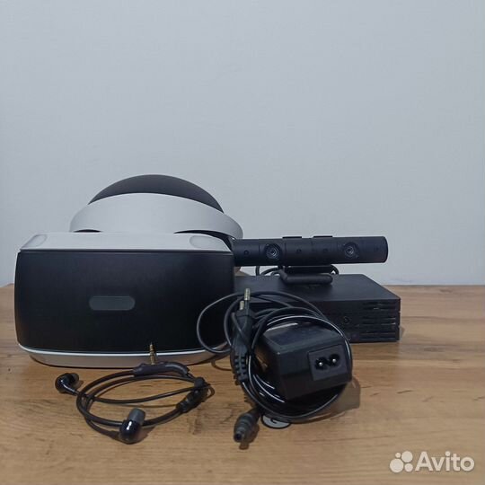 Sony Playstation (приставка и шлем VR)