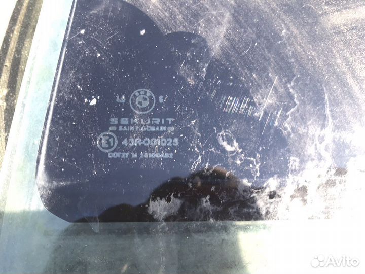 Стекло двери задней левой для BMW 5-серия E34 1988