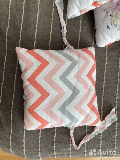 Бортики подушки в детскую кроватку