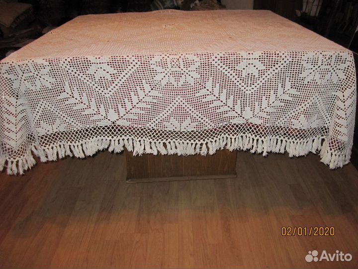 Скатерть ручной работы