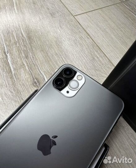 iPhone 11 Pro Max, 64 ГБ