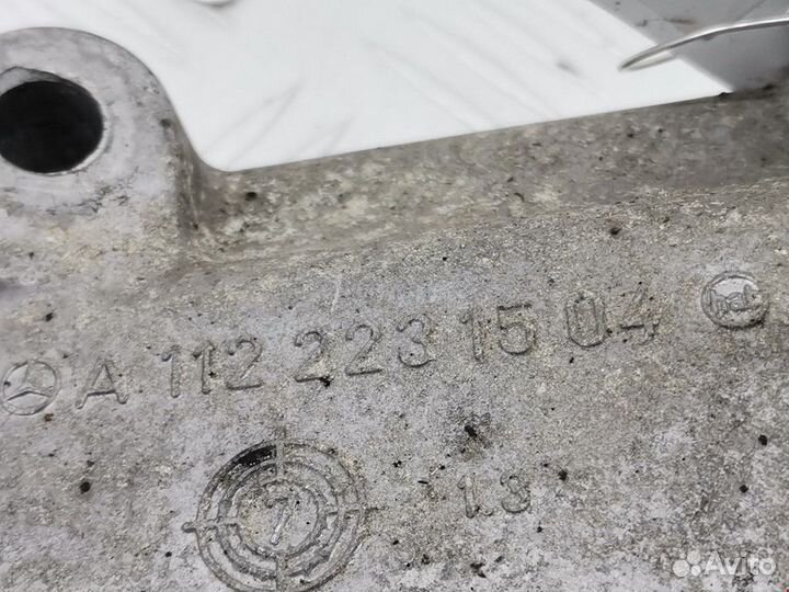 Кронштейн двигателя Mercedes-Benz CLK-Класс