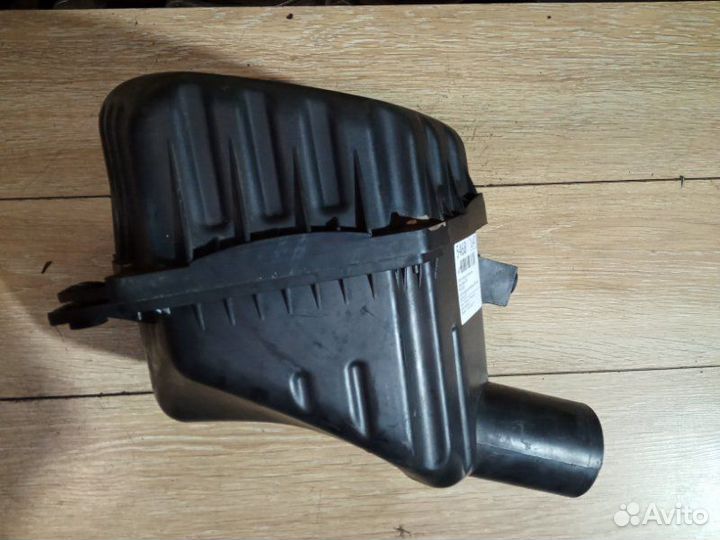 Корпус воздушного фильтра Opel Antara 2007