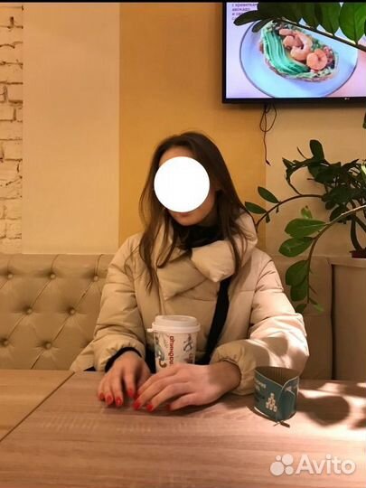 Зимний пуховик и шапка