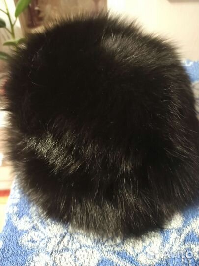 Женские меховые шапки