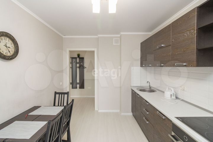 2-к. квартира, 56,3 м², 10/17 эт.