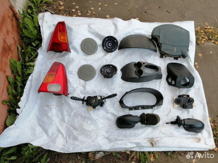 Запчасти/проводка двс/салона Рено логан/Logan