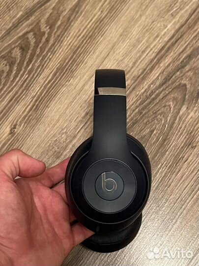 Беспроводные наушники beats