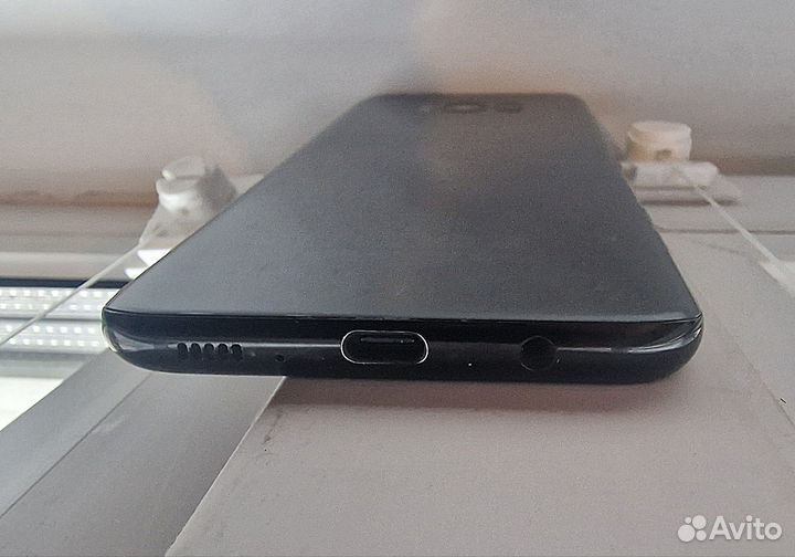 Samsung Galaxy S8+, 4/64 ГБ